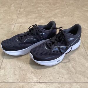 Women’s Saucony Ride 15 Running Sneakers, Size 11W